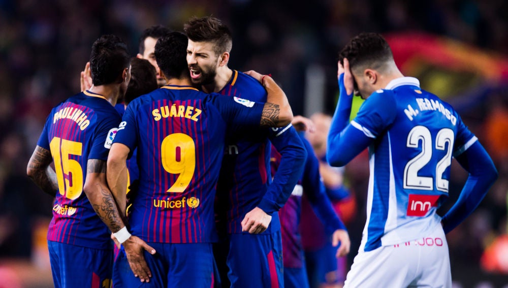 El Barça celebra un gol ante el Espanyol