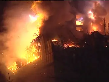 Imagen de archivo del incendio del edificio Windsor Imagen de archivo del incendio del edificio Windsor