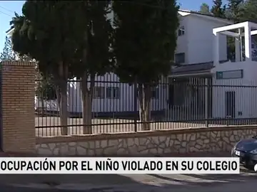 Aumenta la preocupación de la madre del niño que fue violado por sus compañeros de clase Aumenta la preocupación de la madre del niño que fue violado por sus compañeros de clase