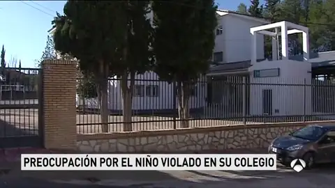 Aumenta la preocupación de la madre del niño que fue violado por sus compañeros de clase Aumenta la preocupación de la madre del niño que fue violado por sus compañeros de clase