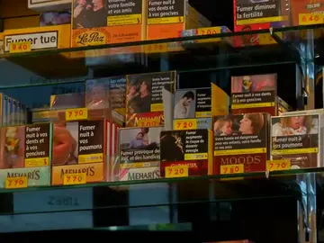 Francia sube el precio de los paquetes de tabaco a 10 euros Francia sube el precio de los paquetes de tabaco a 10 euros