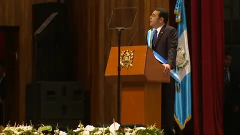 Jimmy Morales asegura que no ingiere él "toda la comida" de Casa Presidencial Jimmy Morales asegura que no ingiere él "toda la comida" de Casa Presidencial