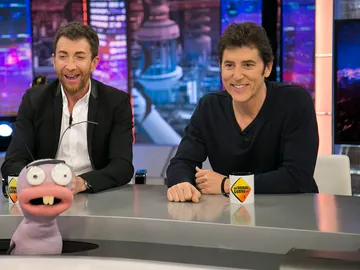 Manel Fuentes se enfrenta al reto más 'original' de Trancas y Barrancas Manel Fuentes se enfrenta al reto más 'original' de Trancas y Barrancas