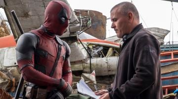 Tim Miller dirigiendo 'Deadpool'