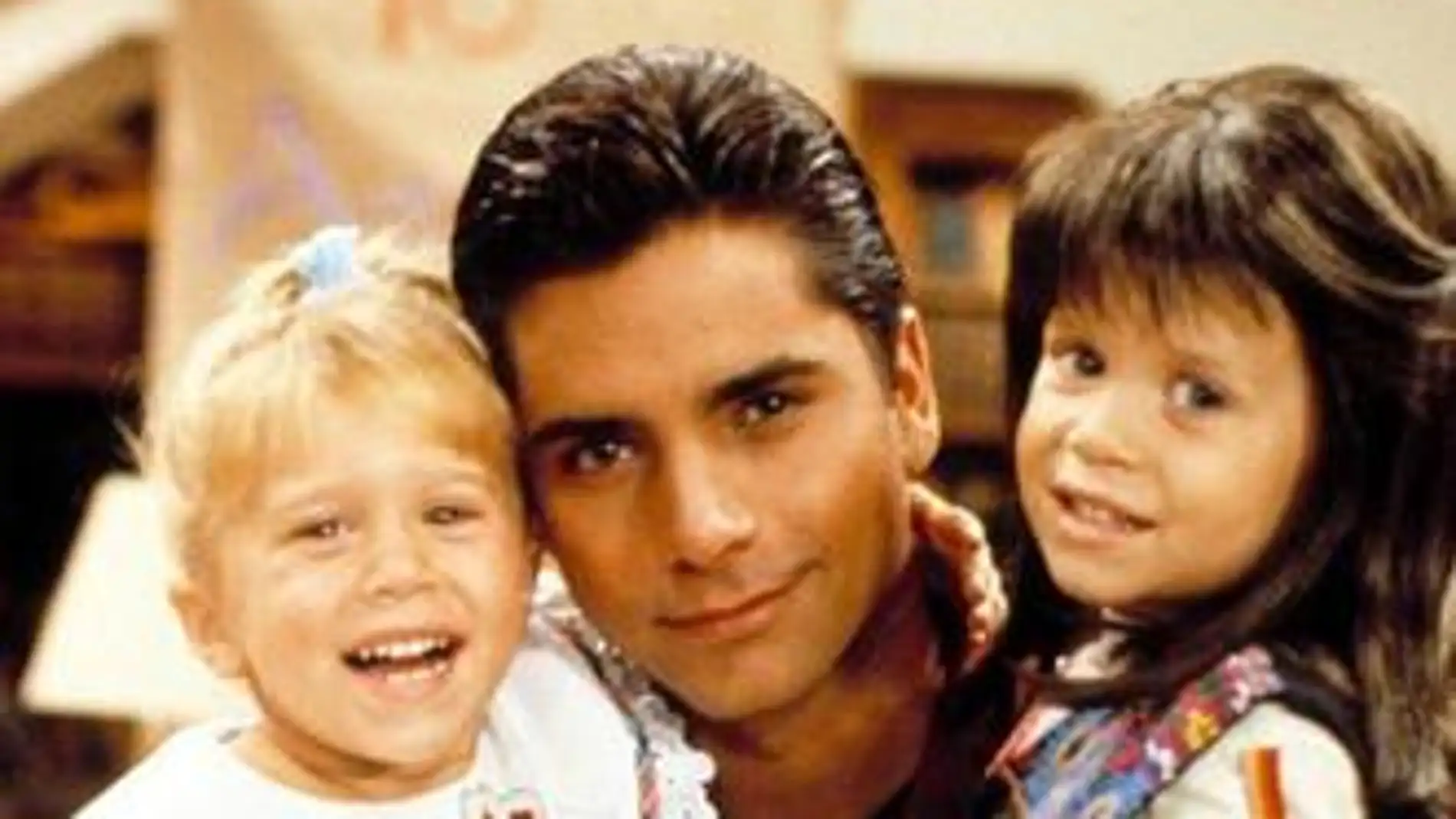 John Stamos y las gemelas Olsen