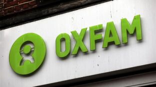 Fachada de Oxfam Interm&oacute;n