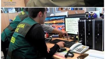 Agentes de la Guardia Civil