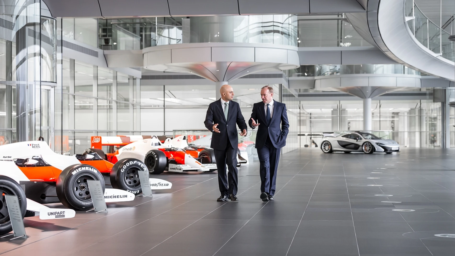 mclaren-fabrica-woking-0116-02 mclaren-fabrica-woking-0116-02