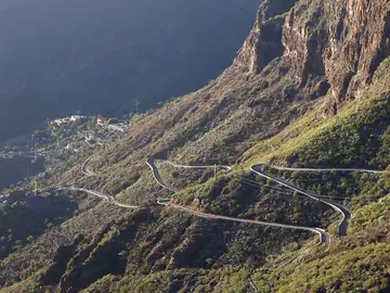 Carretera de acceso a la Masca Carretera de acceso a la Masca