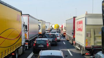 Tráfico aumenta los controles a camiones y autobuses, involucrados en el 11% de los accidentes de tráfico