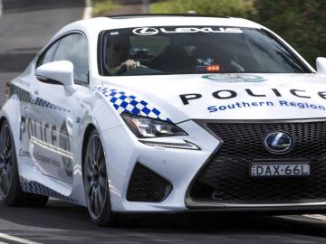 lexus_rc_f_australia_policia_2016-00.jpg