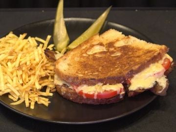 Grilled Cheese Bacon, una receta sabrosona. Grilled Cheese Bacon, una receta sabrosona.