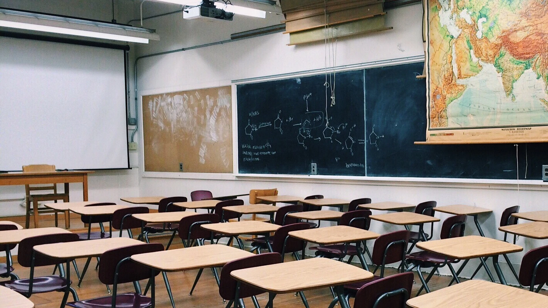 Una clase de un instituto. Una clase de un instituto.