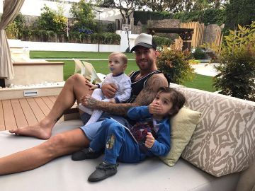 Sergio Ramos con sus hijos
