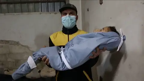 Al menos 17 muertos por ataques contra feudo opositor de afueras de Damasco Al menos 17 muertos por ataques contra feudo opositor de afueras de Damasco