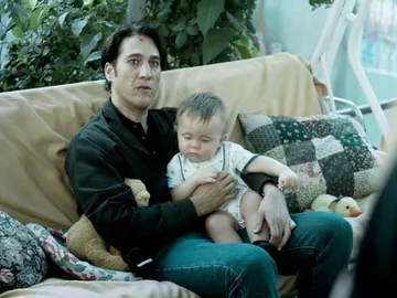 Miguel amenaza al Dela con hacer daño a su hijo si vuelve a traicionarle Miguel amenaza al Dela con hacer daño a su hijo si vuelve a traicionarle
