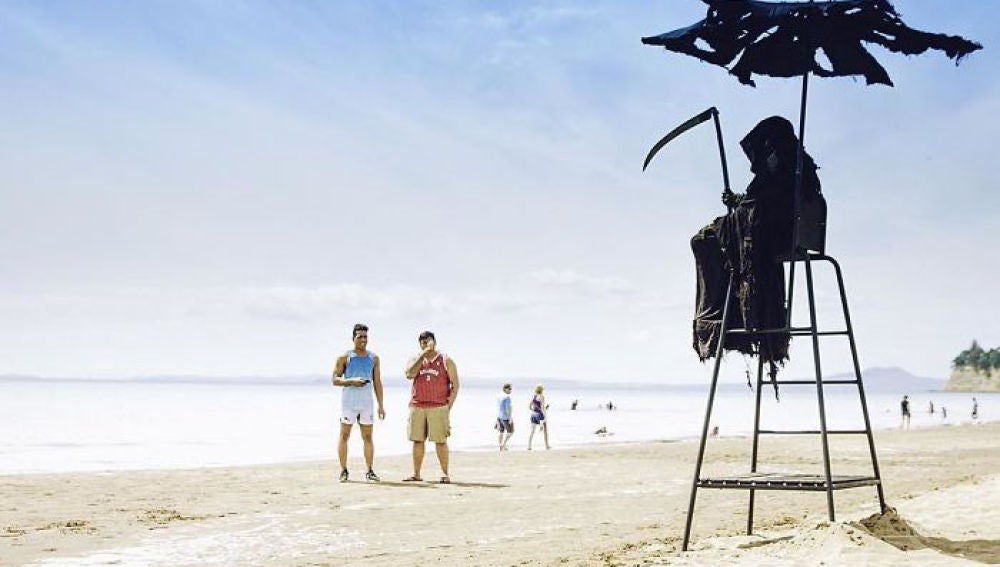 grim-reaper-beach-instagram-photos-swimreaper-coverimage.jpg