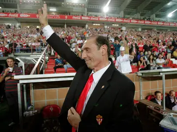 Imagen de archivo: el exfutbolista Quini Imagen de archivo: el exfutbolista Quini