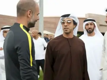 Guardiola defiende al jeque Mansour de Emiratos Árabes: "Cada país decide por sí mismo cómo quiere vivir..." Guardiola defiende al jeque Mansour de Emiratos Árabes: "Cada país decide por sí mismo cómo quiere vivir..."