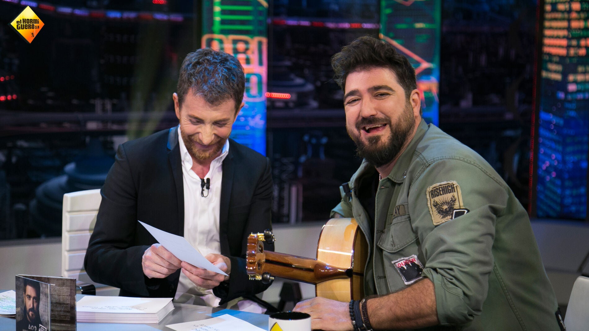Antonio Orozco, Pablo Motos y el p&uacute;blico de 'El Hormiguero 3.0' piden perd&oacute;n por sus pecados