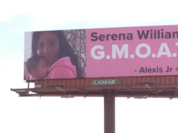 La valla publicitaria del marido de Serena Williams a su mujer La valla publicitaria del marido de Serena Williams a su mujer