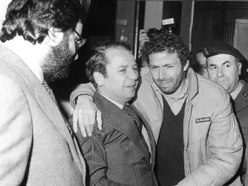 'Quini', con el expresidente del Barça Josep Lluis Núñez, tras ser liberado de su secuestro 'Quini', con el expresidente del Barça Josep Lluis Núñez, tras ser liberado de su secuestro