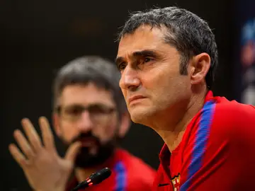 Valverde en rueda de prensa Valverde en rueda de prensa