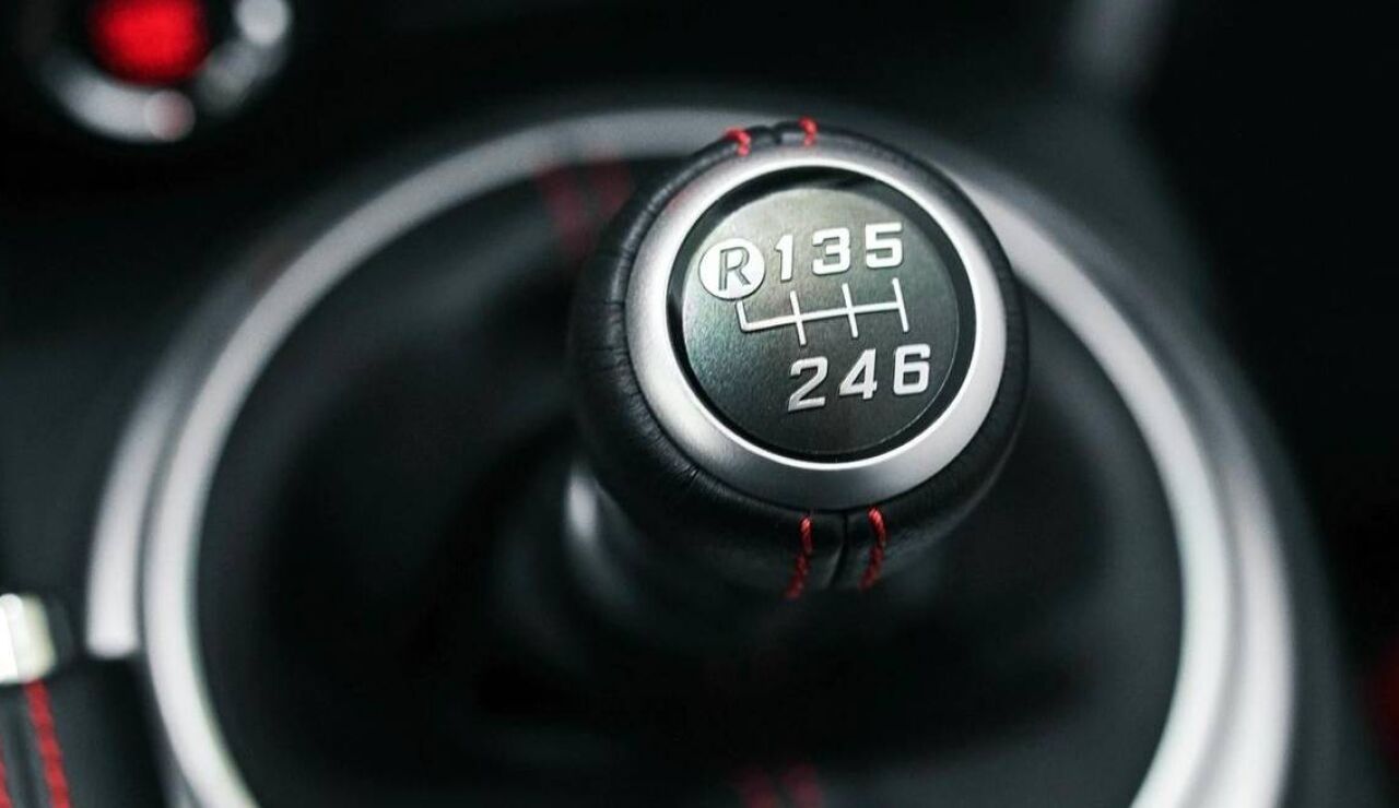 toyota-cambio-manual-0817-02.jpg