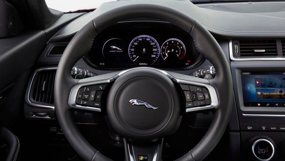 jaguar-e-pace-0717-055.jpg