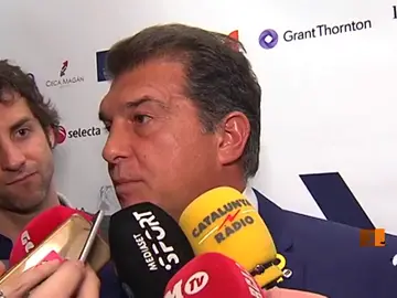 Laporta defiende a Guardiola: "Se está posicionando a favor de unas personas que están sufriendo" Laporta defiende a Guardiola: "Se está posicionando a favor de unas personas que están sufriendo"