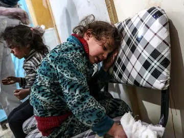 Niña en un hospital en Duma Niña en un hospital en Duma