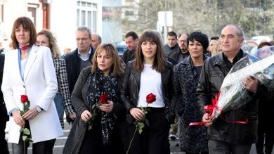 La izquierda abertzale acude por primera vez al homenaje a Isaías Carrasco, el exedil asesinado por ETA 