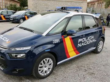 Imagen de archivo de un coche de la Policía Nacional Imagen de archivo de un coche de la Policía Nacional