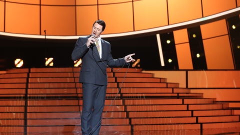 David Amor ilumina su camino con 'My way' de Frank Sinatra en la gran final de 'Tu cara me suena'