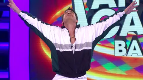 Arturo Valls llena de energía el plató de '¡Ahora Caigo!' con unos bailes muy seductores Arturo Valls llena de energía el plató de '¡Ahora Caigo!' con unos bailes muy seductores