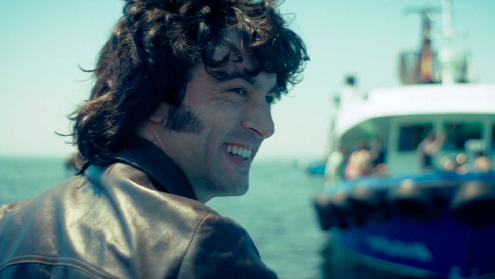 La primera descarga de coca&iacute;na de Sito Mi&ntilde;anco, la paliza a Roque y la huida de Silva en 'Fari&ntilde;a' tras las c&aacute;maras