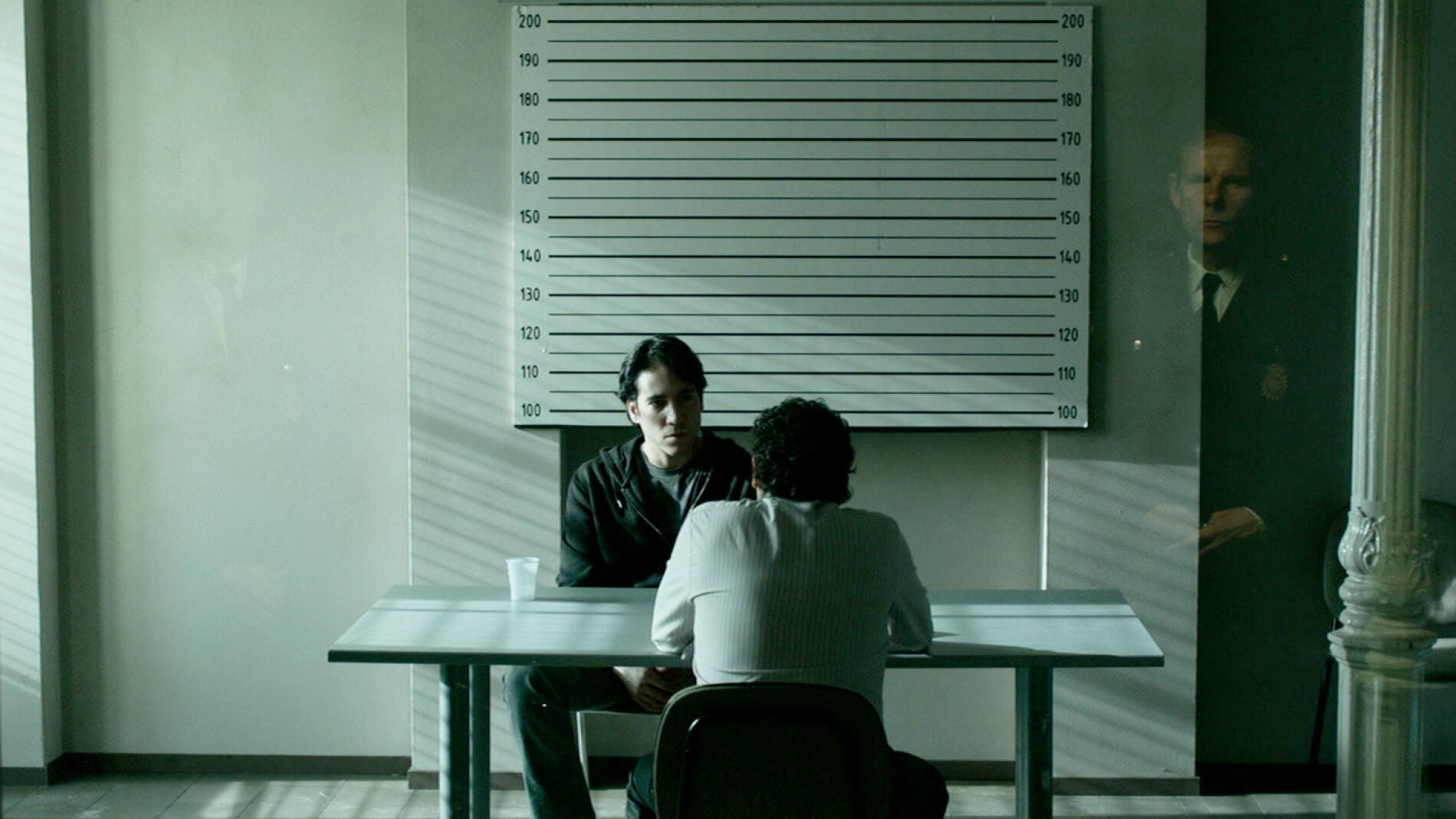 Se acerca el final de 'Apaches' con Miguel y Sastre, detenidos&hellip; &iquest;qui&eacute;n ha dado el chivatazo a la polic&iacute;a?