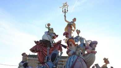 Cinco consejos para ir a las Fallas y no morir en el intento