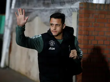 Alexis, antes de un partido con el Manchester United Alexis, antes de un partido con el Manchester United