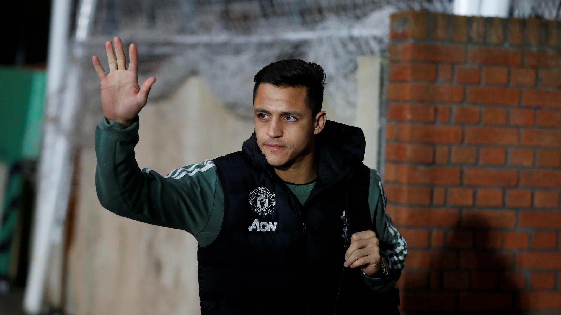 Alexis, antes de un partido con el Manchester United Alexis, antes de un partido con el Manchester United