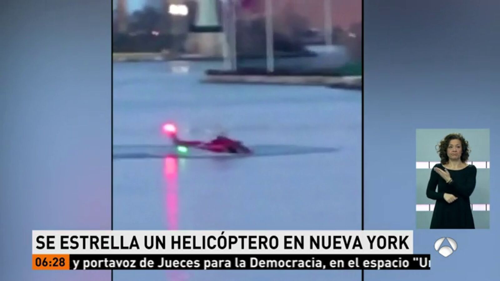 Al menos dos muertos al estrellarse un helicóptero en Nueva York