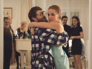 Pellicer seduce a Elena con un atrevido tango en la Embajada Pellicer seduce a Elena con un atrevido tango en la Embajada