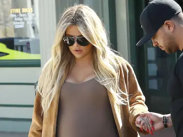 Khloé Kardashian Khloé Kardashian