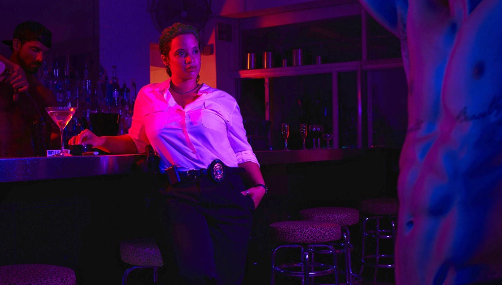 Dascha Polanco es la Detective Lori Wieder