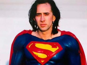 Nicolas Cage con el traje de Superman