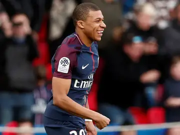 Mbappé celebra un gol Mbappé celebra un gol