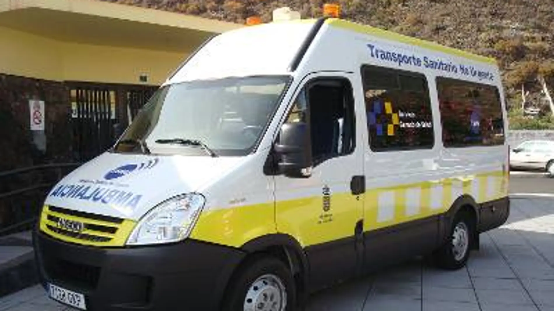 Ambulancia de Transporte No urgente del Gobierno de Canarias. Paros de 3 horas el 14 de Marzo de 2018 Ambulancia de Transporte No urgente del Gobierno de Canarias. Paros de 3 horas el 14 de Marzo de 2018