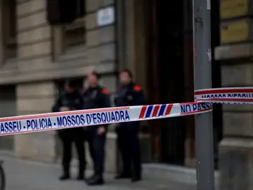 Registro de la sede de Òmnium y la Generalitat Registro de la sede de Òmnium y la Generalitat