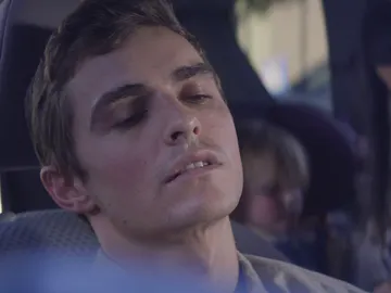 Dave Franco en '6 Balloons' Dave Franco en '6 Balloons'