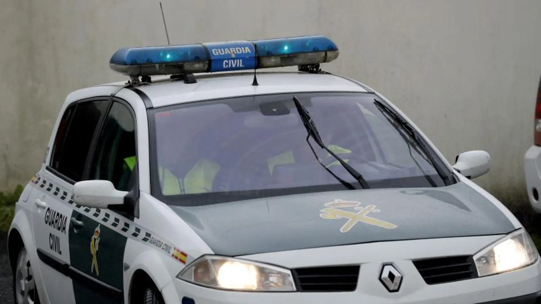 Un vehículo de la Guardia Civil Un vehículo de la Guardia Civil